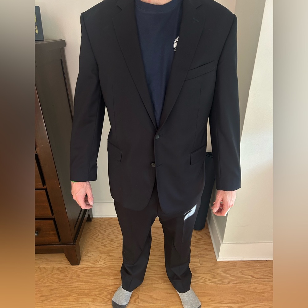 Brooks Brothers Men’s 1818 Navy Blue Suit